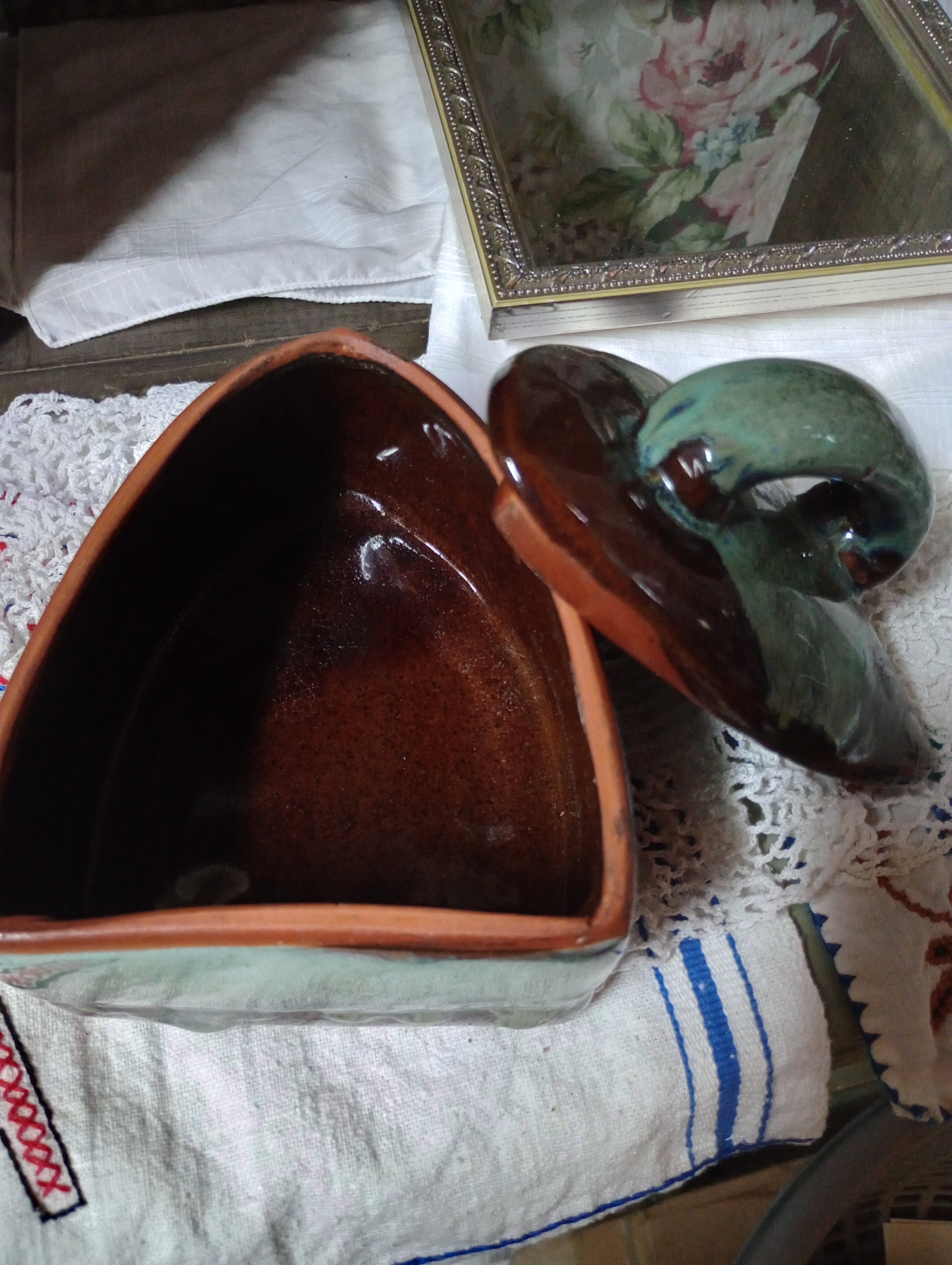 Ceramic Iron Trinket Box